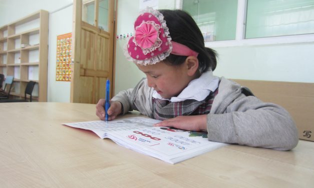 가장 예쁜 글씨를 쓰는 아이 – 알탕졸라