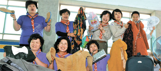 위아자 8년 단골 샛별자모단 십시일반 300점 장터 갑니다