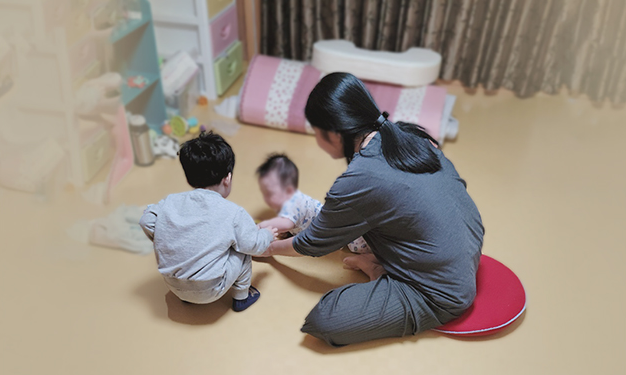 집에서 나오는 것 밖에는 방법이 없었어요…