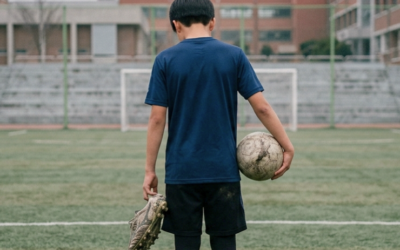 축구화가 닳도록 뛰었지만 또다시 좌절된 꿈