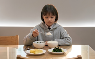 명절에도 둘러앉을 밥상이 없는 아이들이 있습니다.